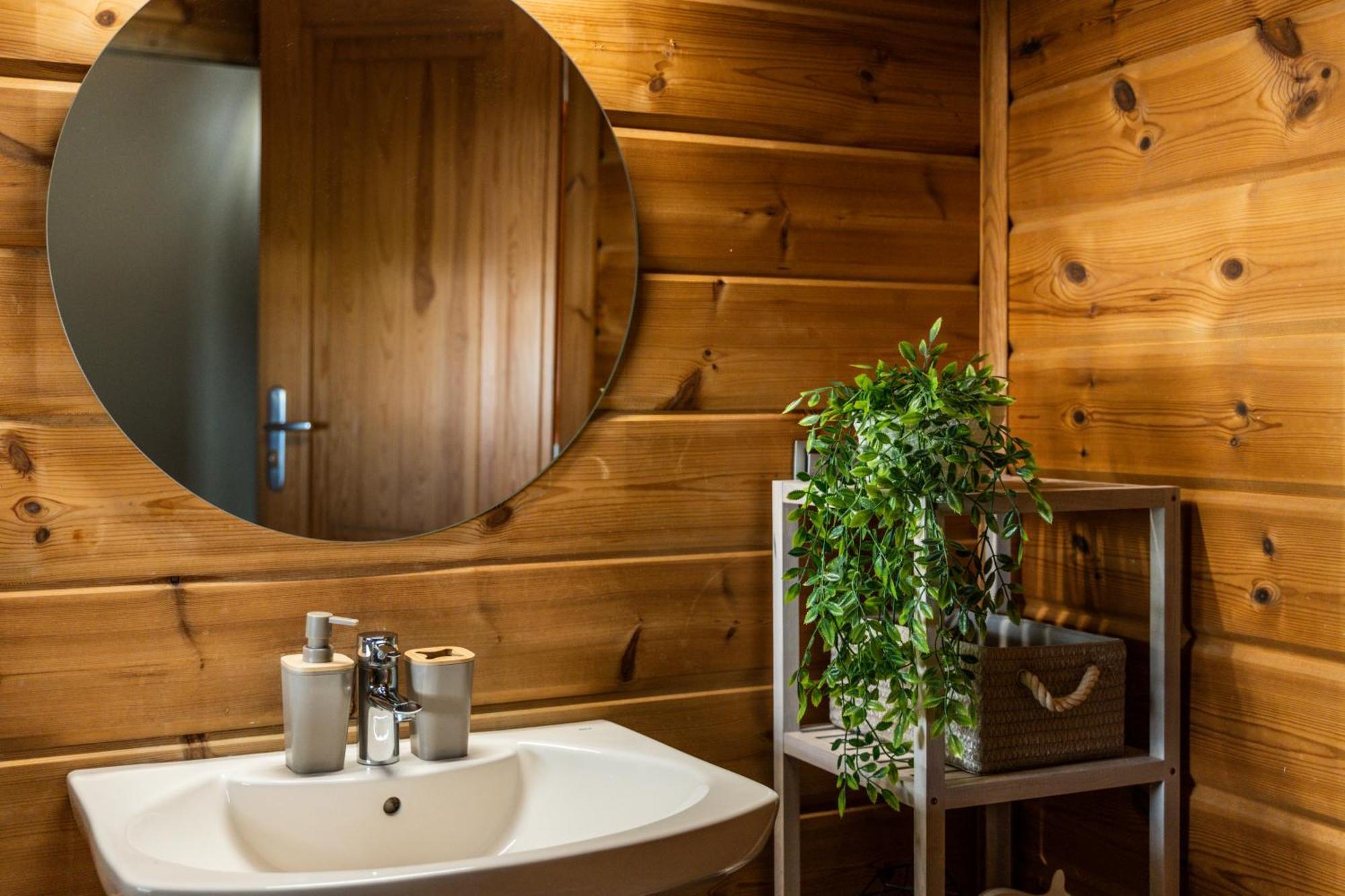 Increible De Madera Con Vistas Al Mar Holiday home